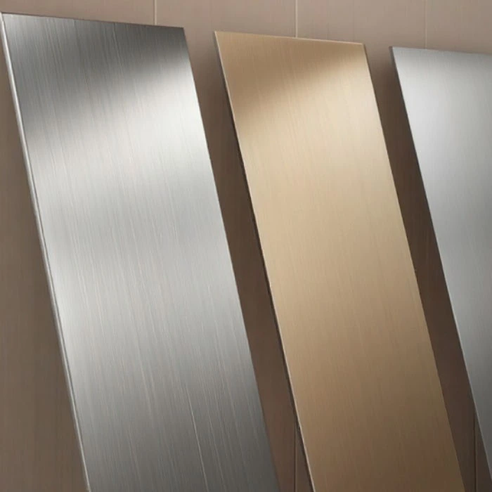 Kovový texturovaný dýhový panel